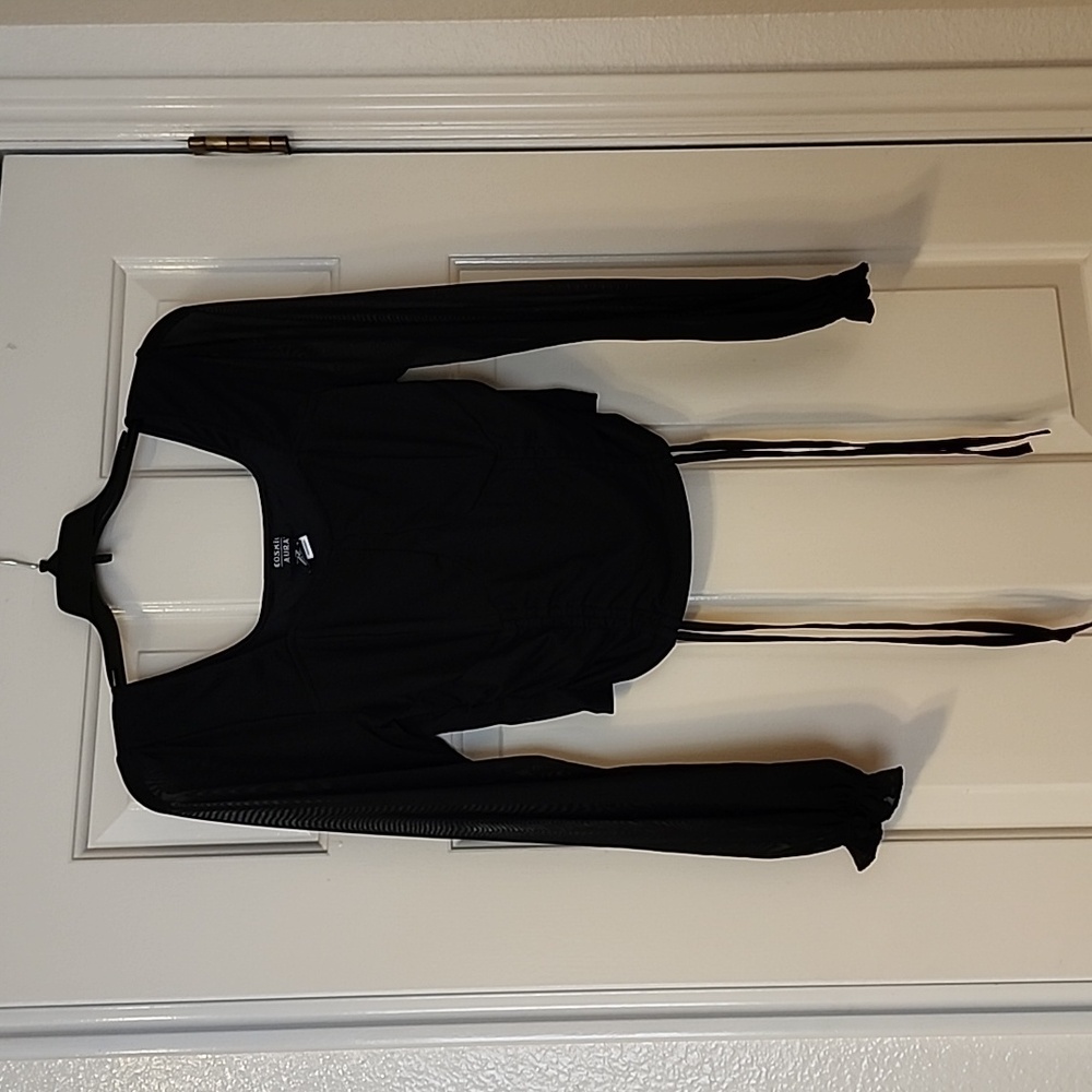 Cosmic Aura women's long sleeve crop top black size medium